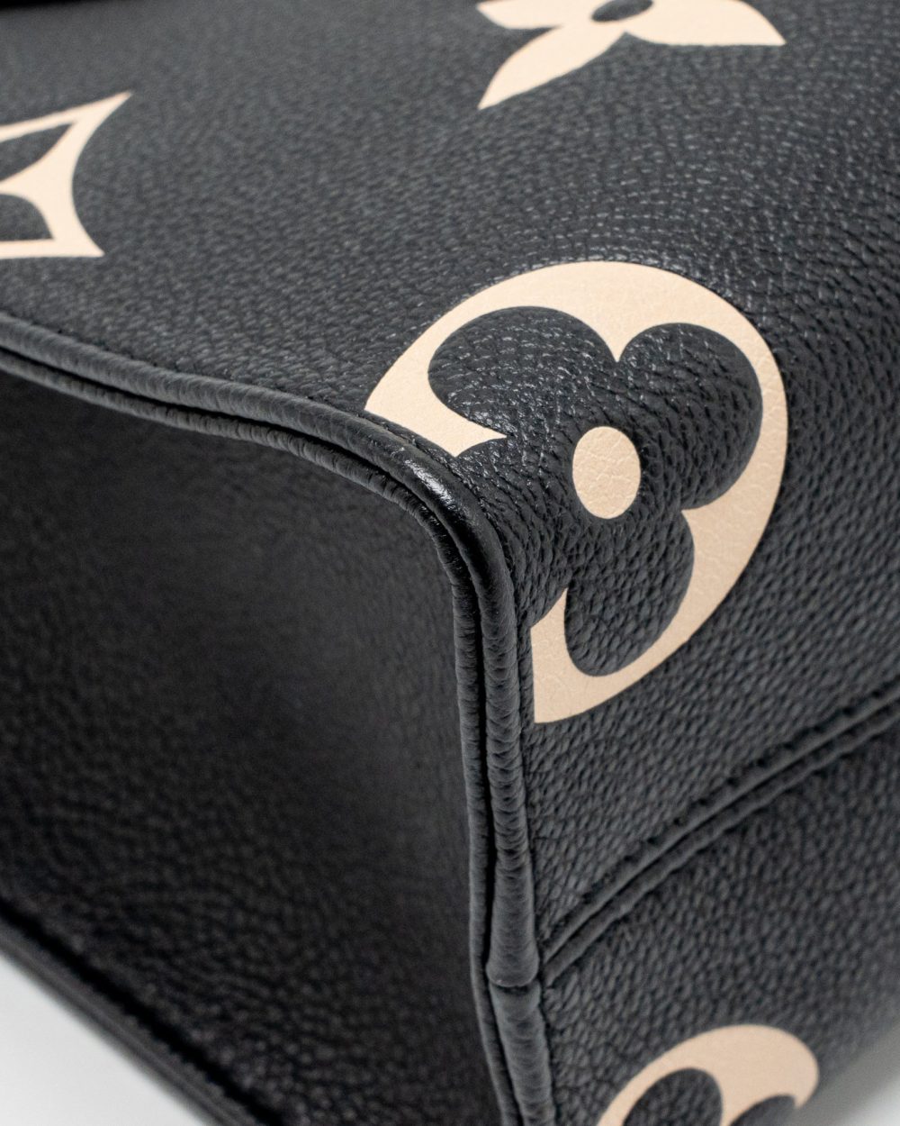 AAA Replica Louis Vuitton LV ONTHEGO BB BICOLOUR MONOGRAM EMPREINTE LEATHER BLACK/BEIGE GHW