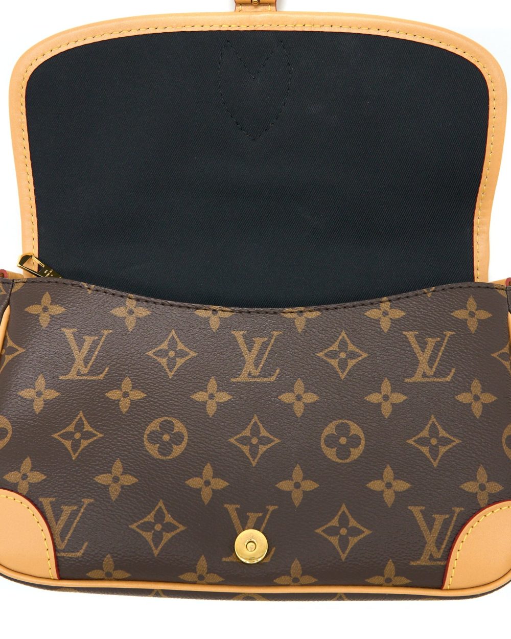 AAA Replica Louis Vuitton LV DIANE BAG MONOGRAM CANVAS WITH JACQUARD STRAP GHW (NEW VERSION)