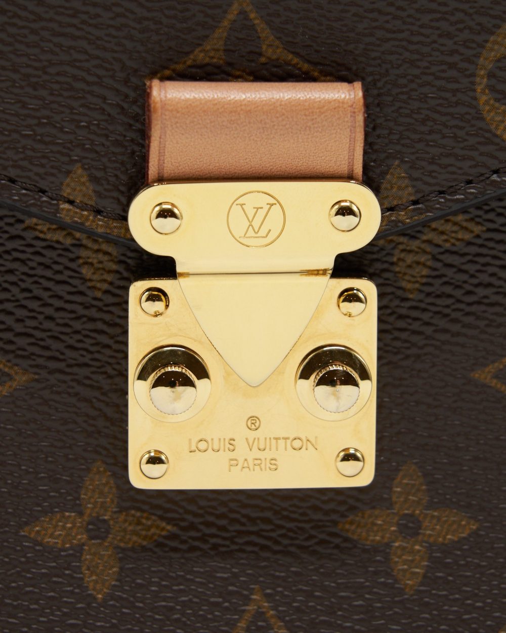 AAA Replica Louis Vuitton LV POCHETTE METIS MONOGRAM CANVAS GHW