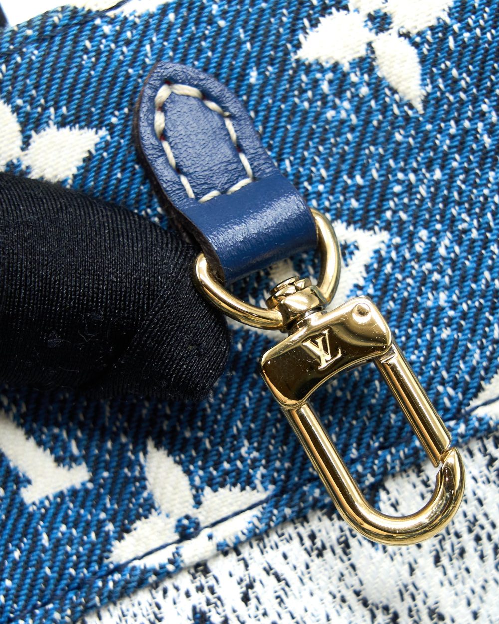 AAA Replica Louis Vuitton LV ONTHEGO MM MONOGRAM DENIM BLUE GHW
