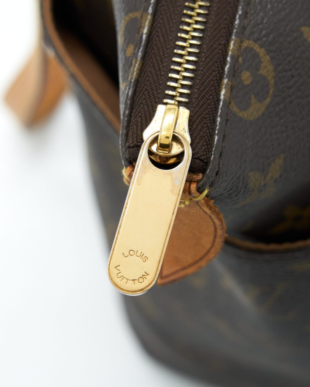 AAA Replica Louis Vuitton LV TOTE BAG MONOGRAM CANVAS GHW