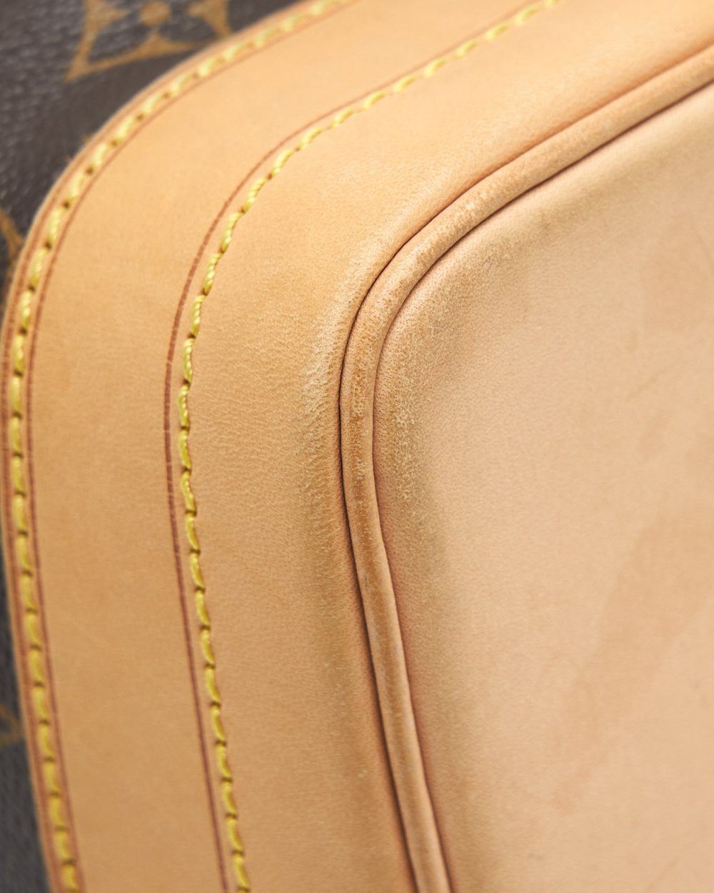 AAA Replica Louis Vuitton LV NEO NOE GM MONOGRAM CANVAS YEAR 2011