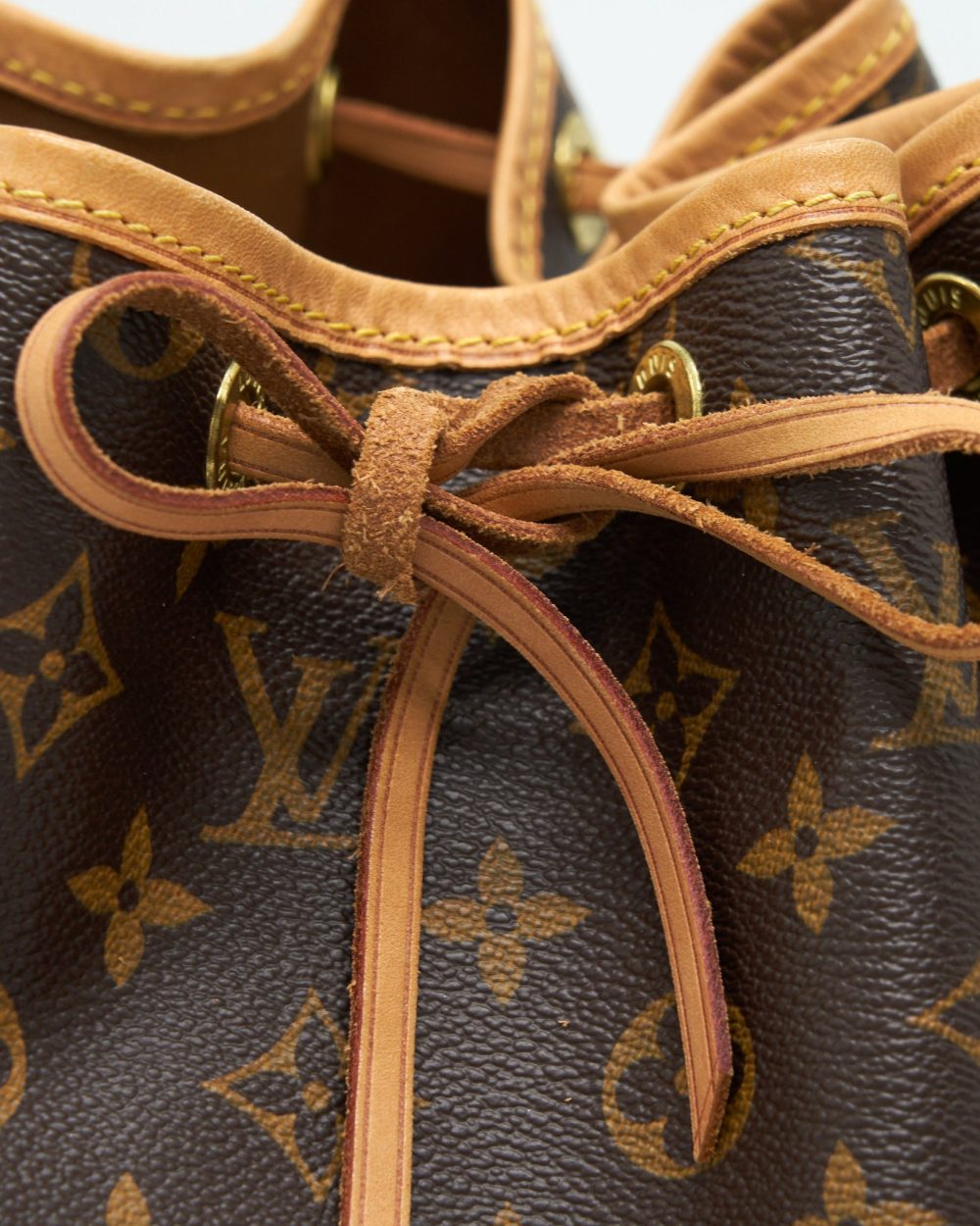 AAA Replica Louis Vuitton LV NEO NOE GM MONOGRAM CANVAS YEAR 2011