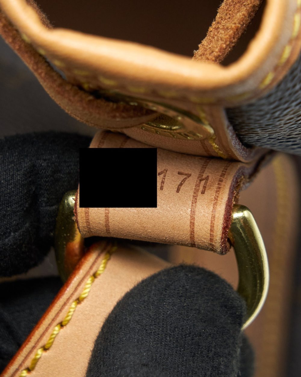 AAA Replica Louis Vuitton LV NEO NOE GM MONOGRAM CANVAS YEAR 2011