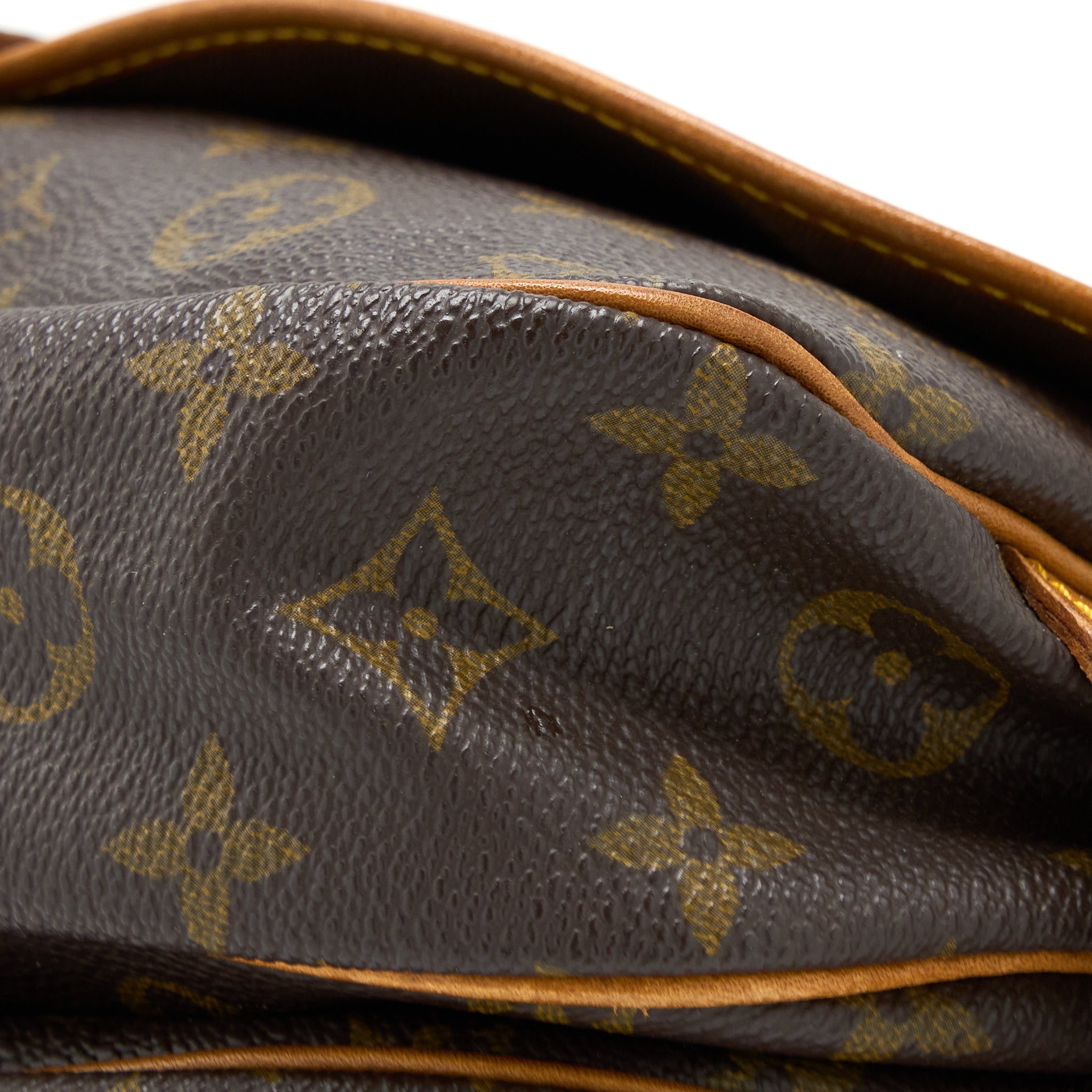 AAA Replica Louis Vuitton LV VINTAGE SAUMUR CLOTH CROSSBODY BAG MONOGRAM CANVAS GHW
