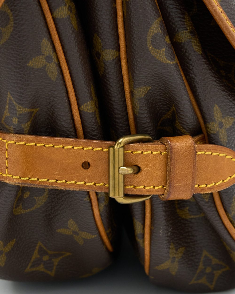 AAA Replica Louis Vuitton LV VINTAGE SAUMUR CLOTH CROSSBODY BAG MONOGRAM CANVAS GHW