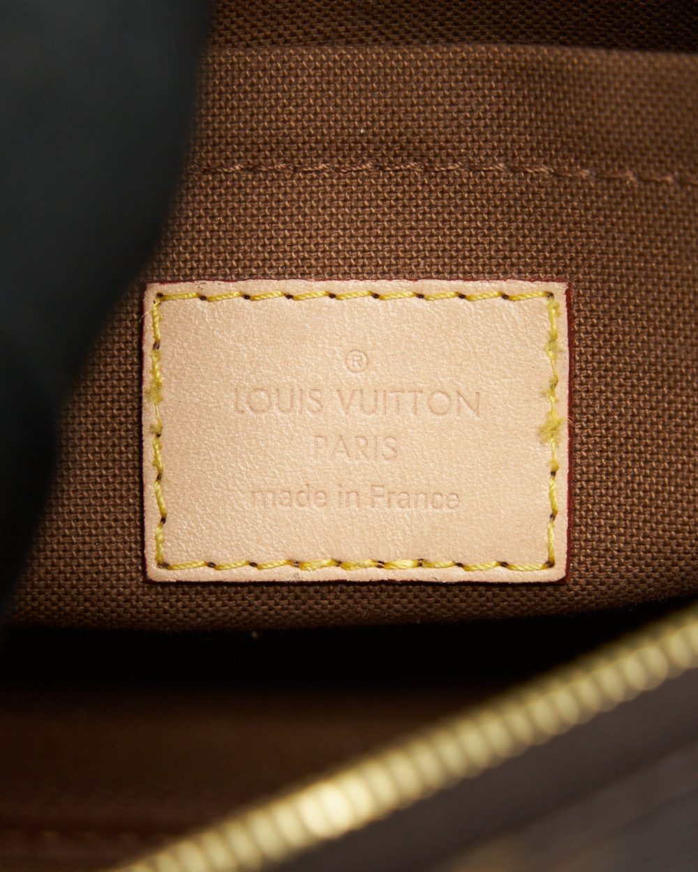 AAA Replica Louis Vuitton LV MULTI POCHETTE ACCESSORIES KHAKI