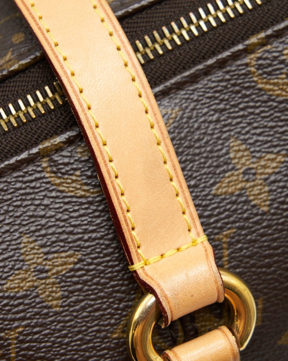 AAA Replica Louis Vuitton LV MONOGRAM CANVAS TOTALLY MM