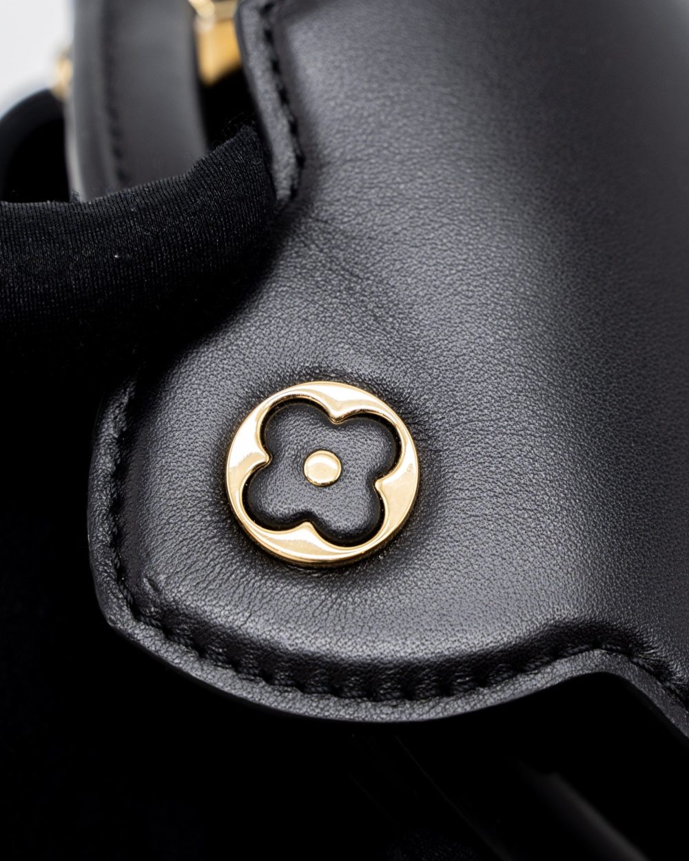 AAA Replica Louis Vuitton LV CAPUCINES BB 21FW LIMITED EDITION CALFSKIN BLACK/MULTICOLOUR GHW