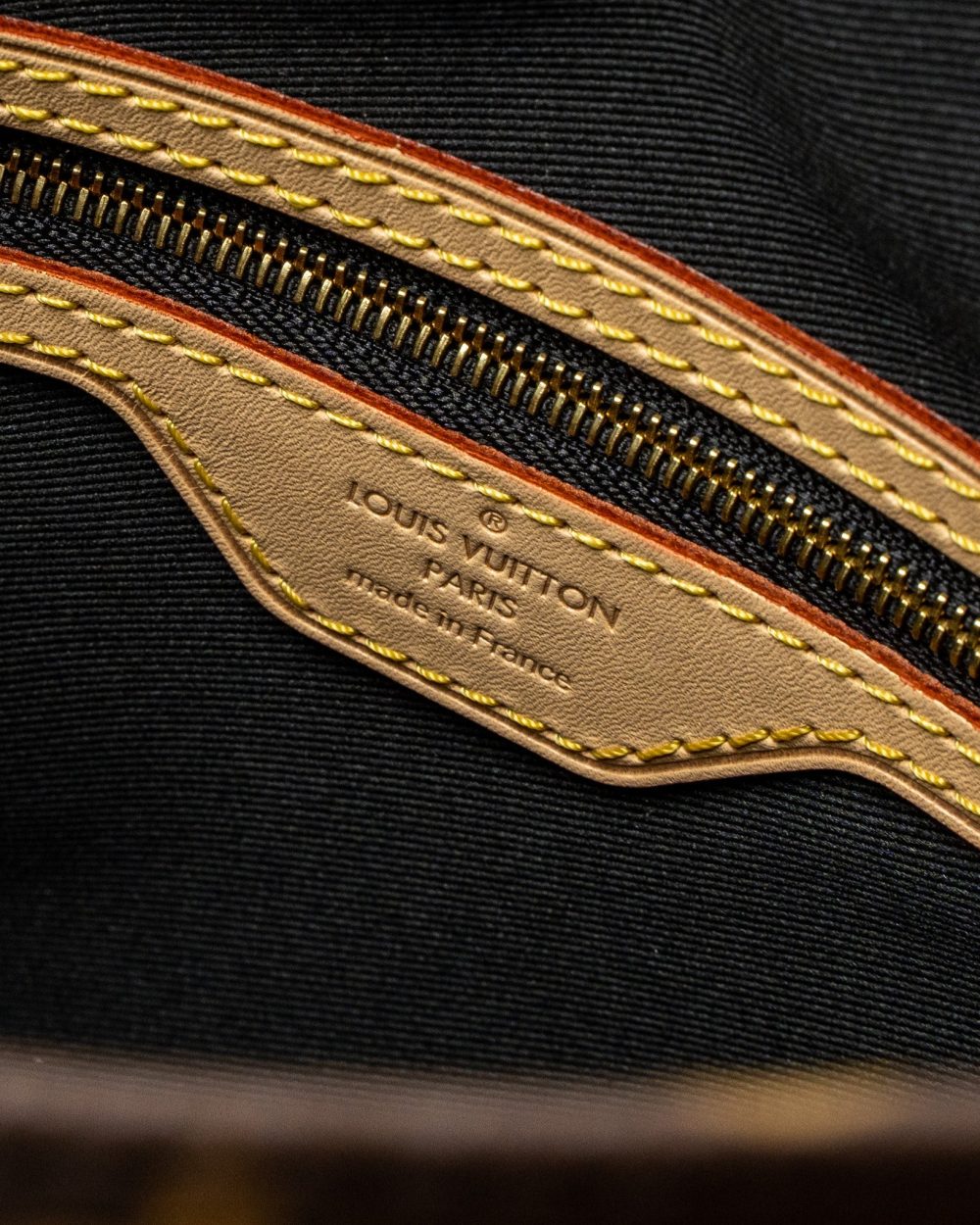 AAA Replica Louis Vuitton LV CARRY IT LIMITED EDITION MONOGRAM CANVAS GHW