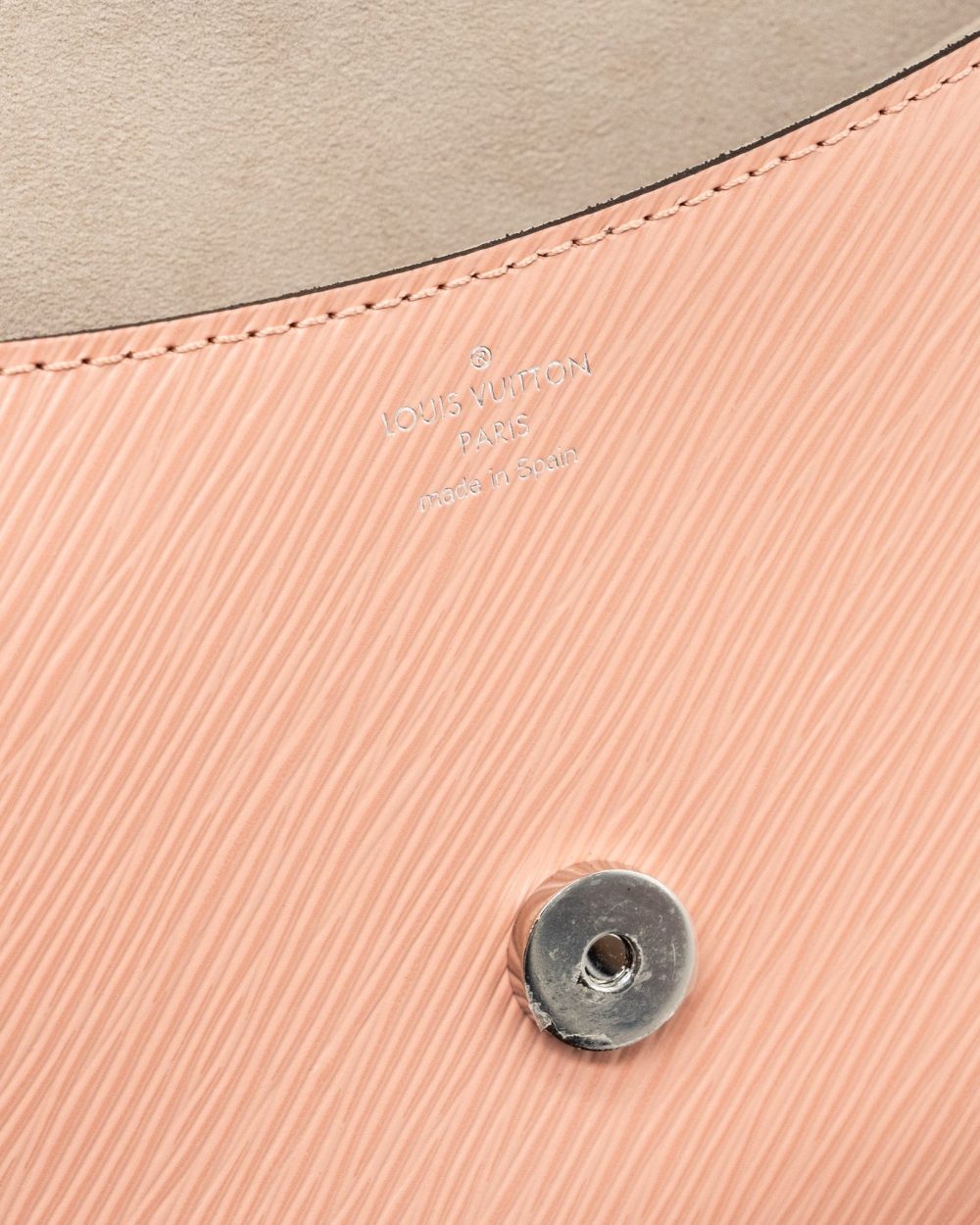 AAA Replica Louis Vuitton LV BUCI EPI ROSE TRIANON SHW (NEW VERSION)