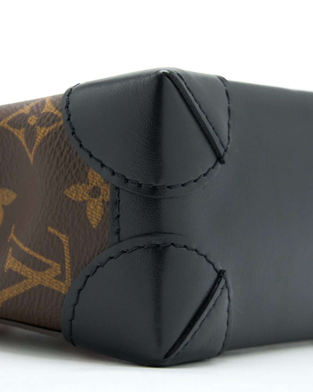 AAA Replica Louis Vuitton LV STEAMER XS MONOGRAM CANVAS BLACK HARDWARE