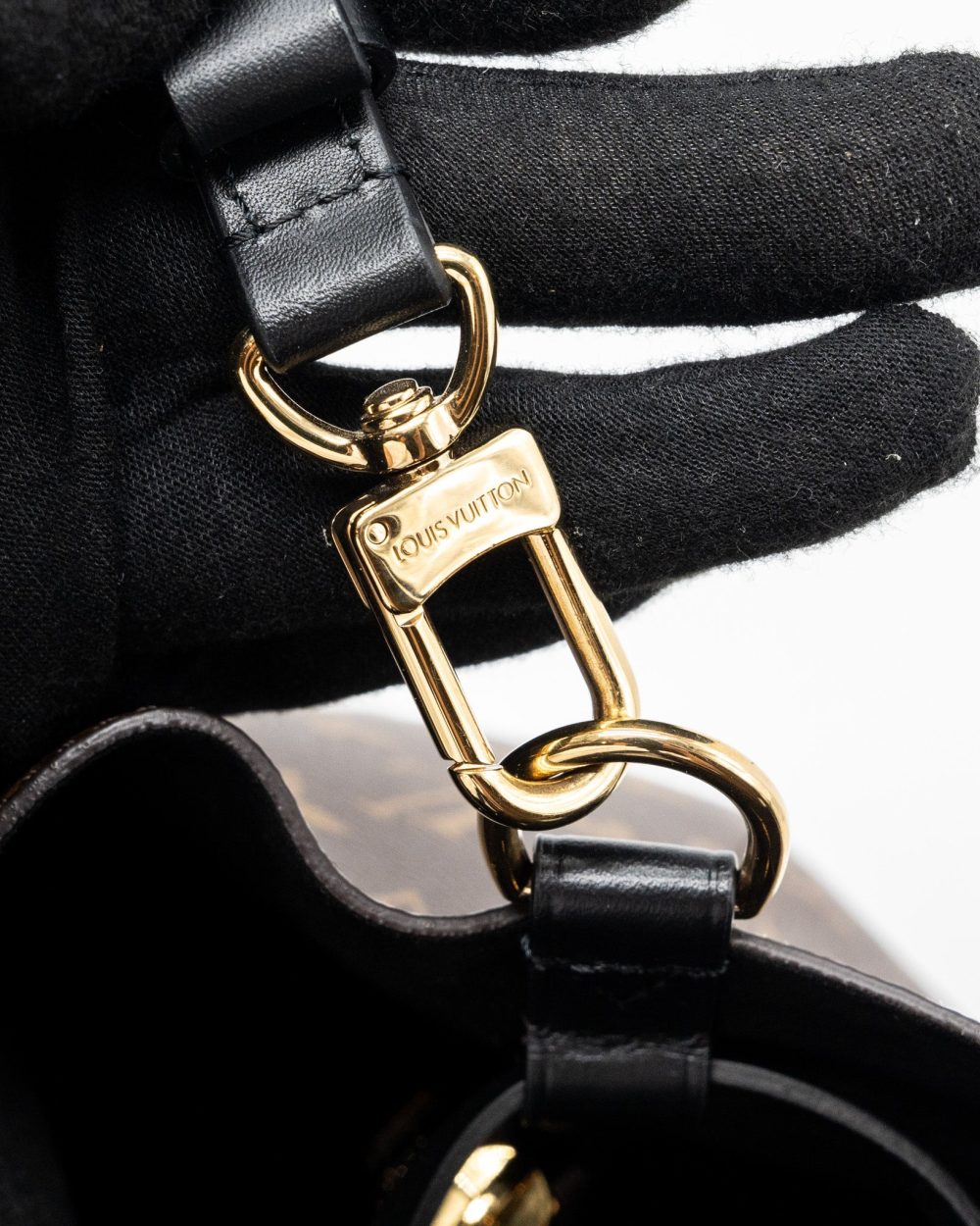 AAA Replica Louis Vuitton LV NEONOE MONOGRAM CANVAS BLACK GHW (NEW VERSION)