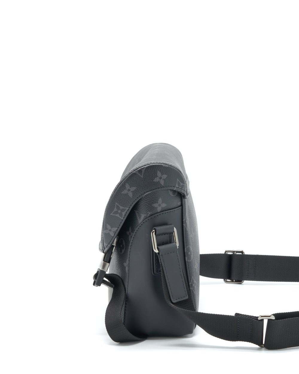 AAA Replica Louis Vuitton LV ECLIPSE VOYAGER MESSENGER BAG MONOGRAM CANVAS BLACK YEAR 2020