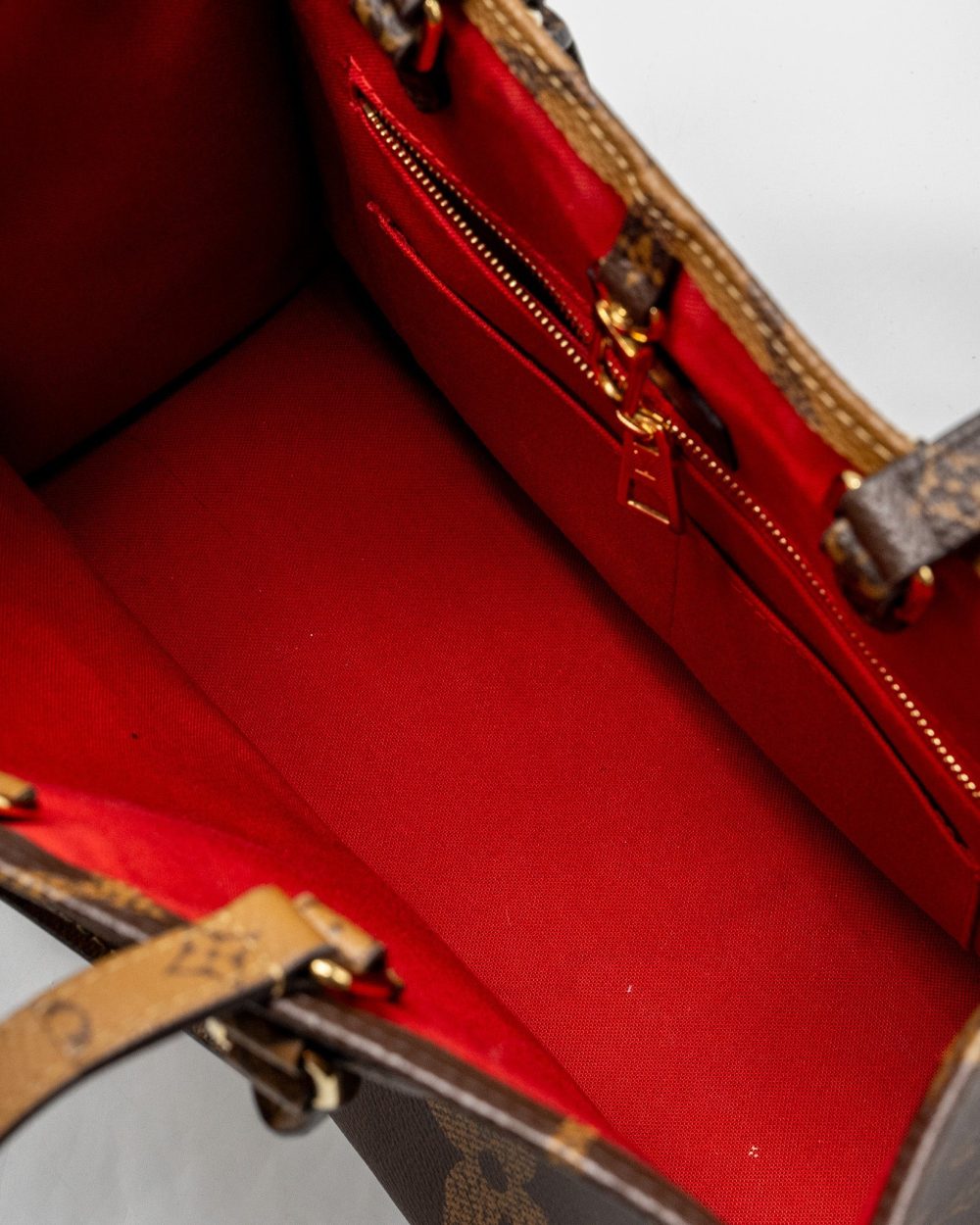 AAA Replica Louis Vuitton LV ONTHEGO MM MONOGRAM CANVAS GHW