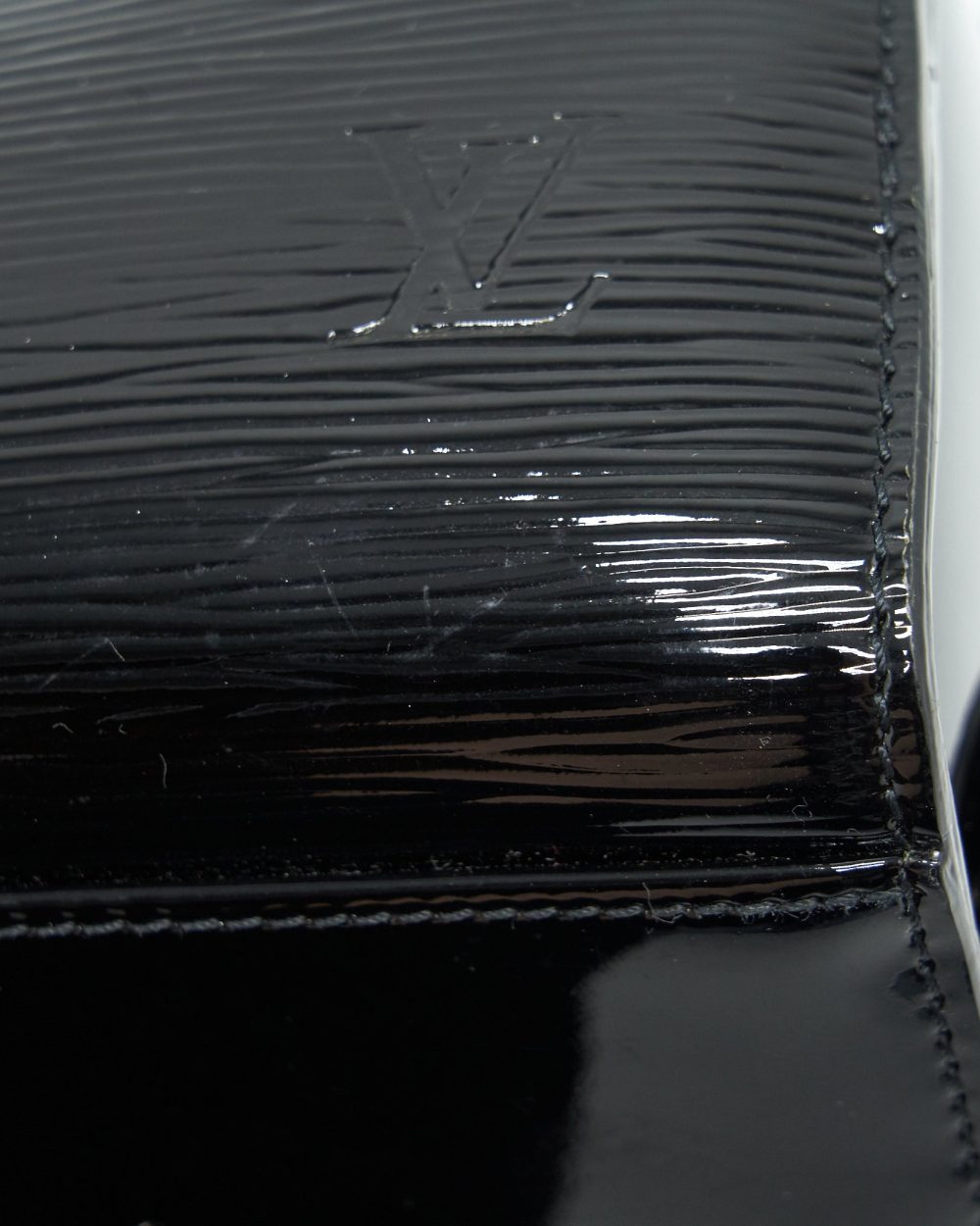 AAA Replica Louis Vuitton LV BOWLING BAG EPI PATENT BLACK