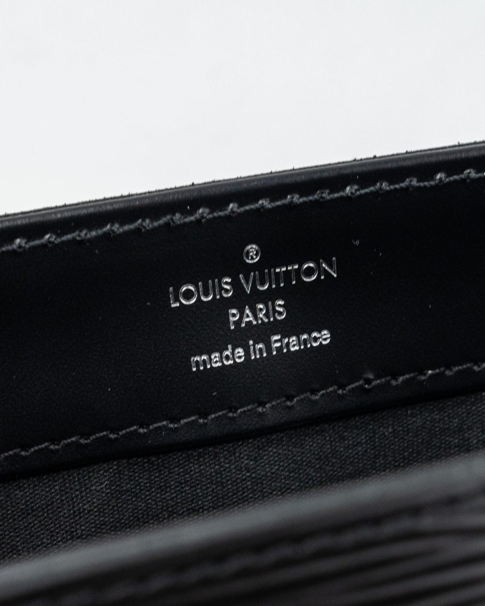 AAA Replica Louis Vuitton LV BAGATELLE PM EPI BLACK SHW