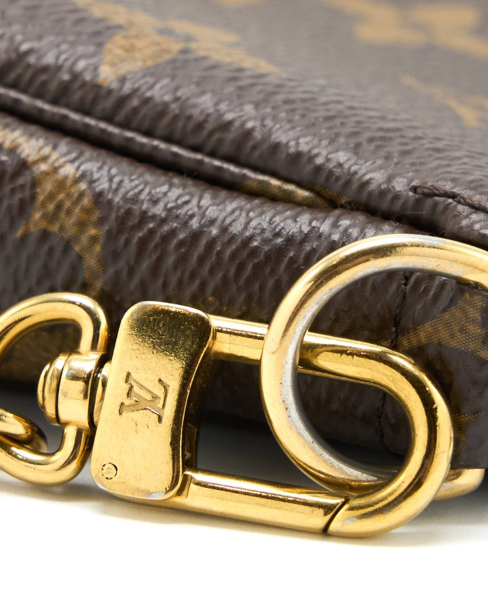 AAA Replica Louis Vuitton LV MINI POCHETTE ACCESSORIES MONOGRAM CANVAS GHW