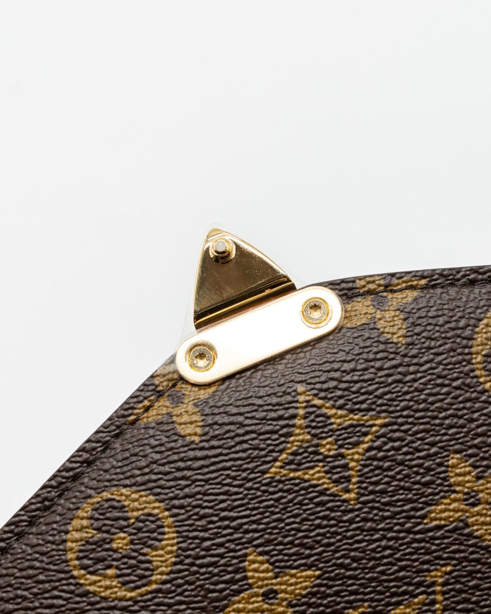 AAA Replica Louis Vuitton LV POCHETTE MÉTIS MONOGRAM CANVAS GHW