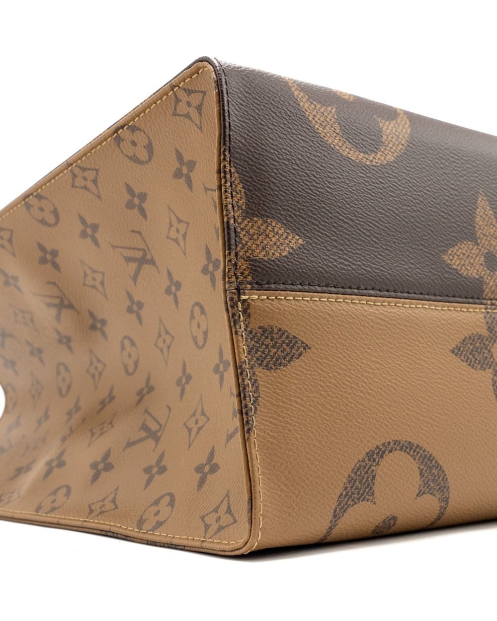 AAA Replica Louis Vuitton LV ONTHEGO GM MONOGRAM CANVAS / MONOGRAM REVERSE CANVAS GHW