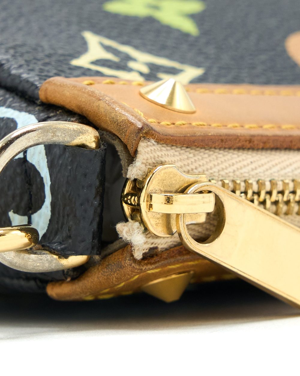 AAA Replica Louis Vuitton LV VINTAGE POCHETTE ACCESSORIES MONOGRAM CANVAS BLACK/MULTICOLOUR GHW