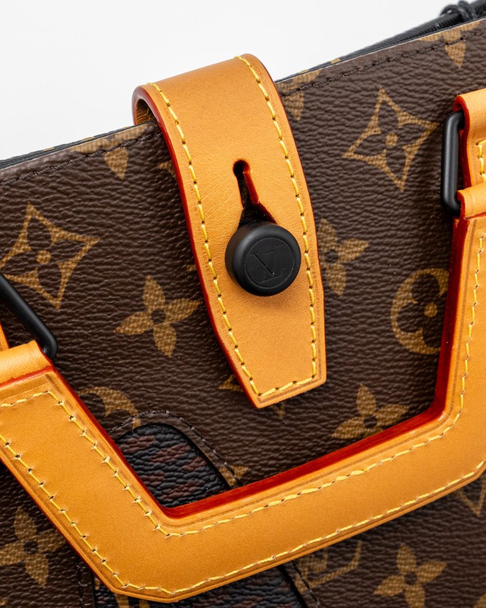 AAA Replica Louis Vuitton LV X NIGO GIANT TOTE DAMIER EBENE MONOGRAM CANVAS BROWN BLACK HARDWARE
