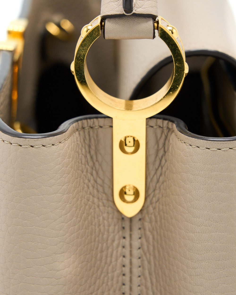 AAA Replica Louis Vuitton LV CAPUCINE MM TAURILLON GALET GHW