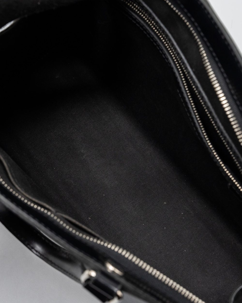 AAA Replica Louis Vuitton LV TOTE BAG EPI BLACK SHW