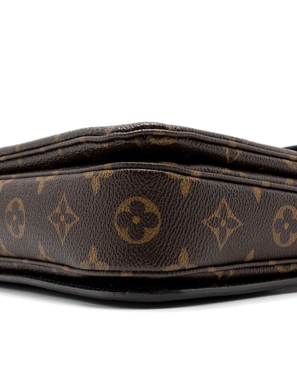 AAA Replica Louis Vuitton LV POCHETTE MÉTIS MONOGRAM CANVAS GHW