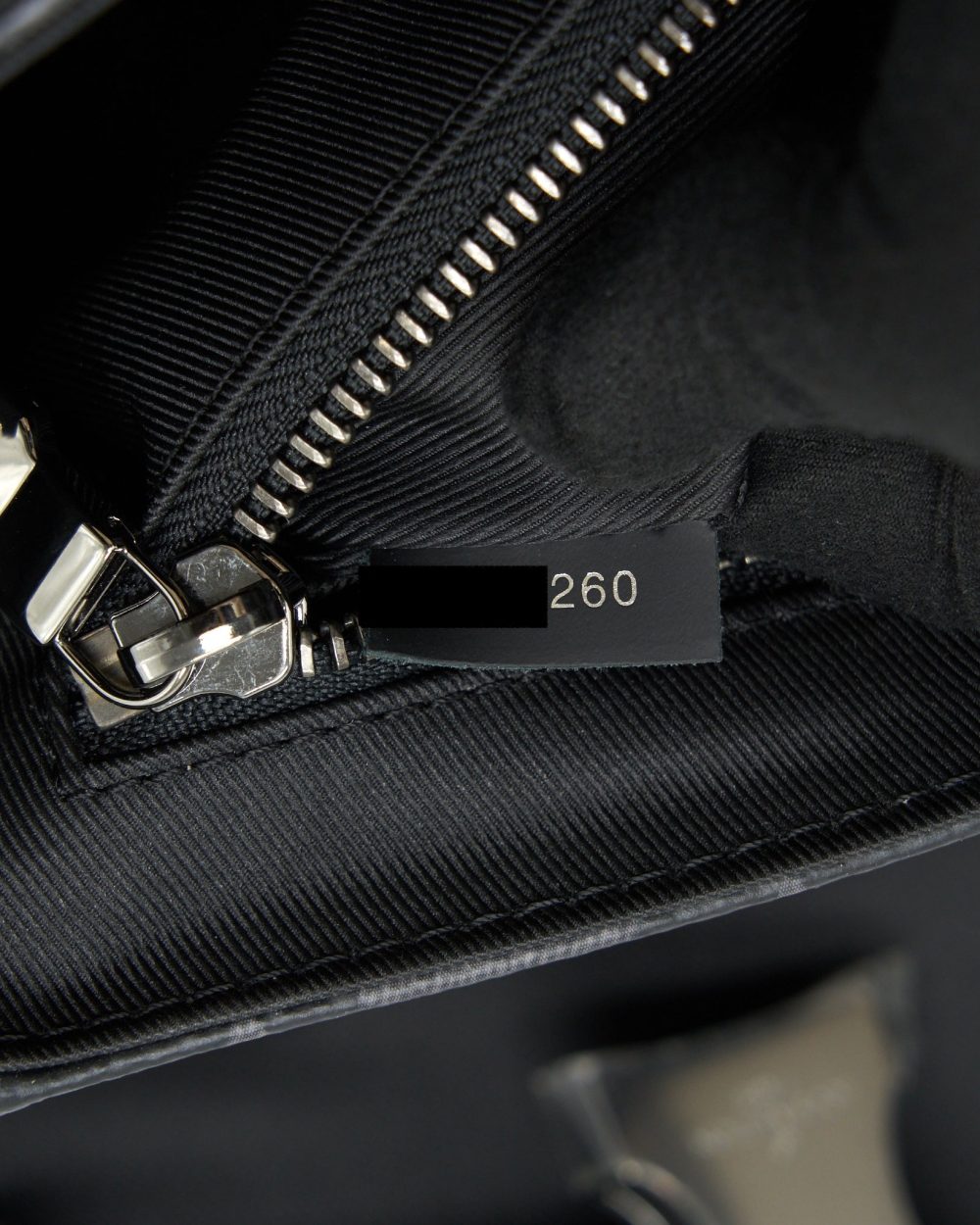 AAA Replica Louis Vuitton LV ECLIPSE VOYAGER MESSENGER BAG MONOGRAM CANVAS BLACK YEAR 2020
