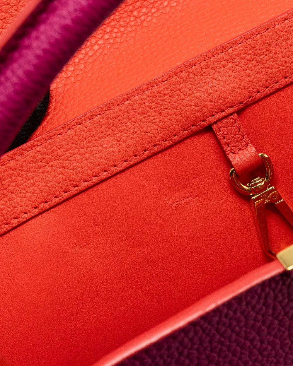 AAA Replica Louis Vuitton LV CAPUCINES GM TAURILLON PINK GHW