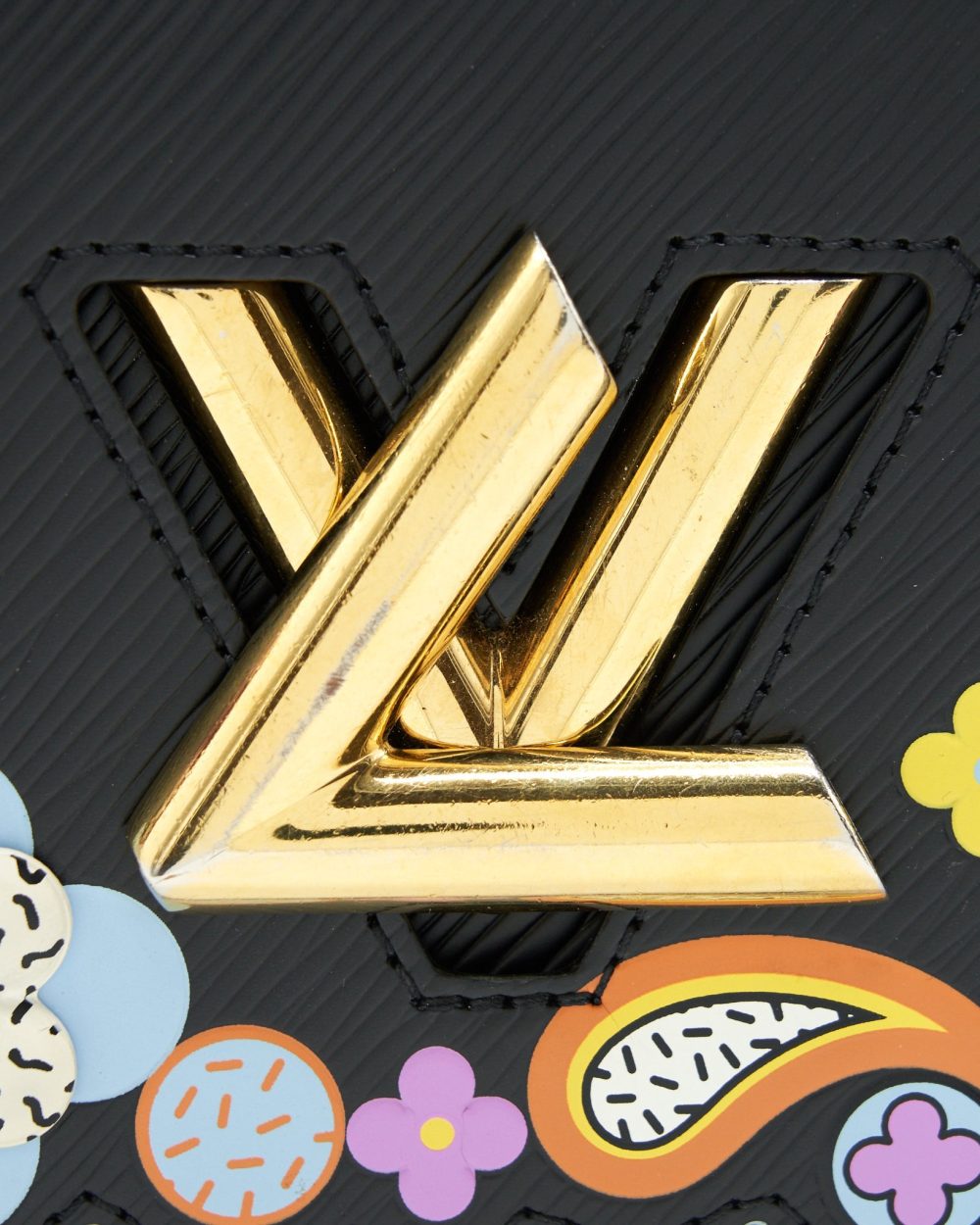 AAA Replica Louis Vuitton LV LOUIS VUITTOM LIMITED EDITION TWIST BAG BLACK GHW
