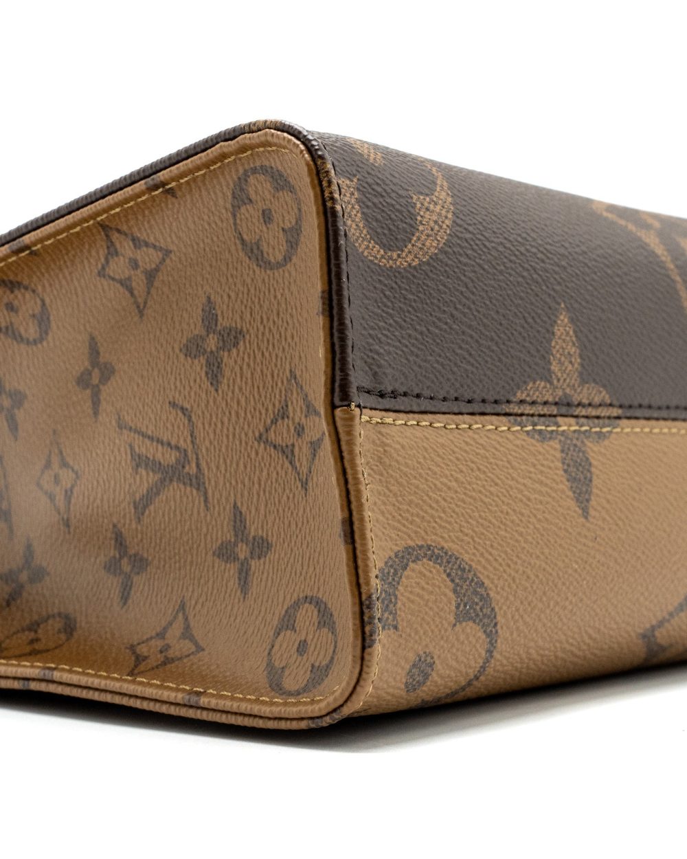 AAA Replica Louis Vuitton LV ONTHEGO PM MONOGRAM CANVAS GHW (NEW VERSION)