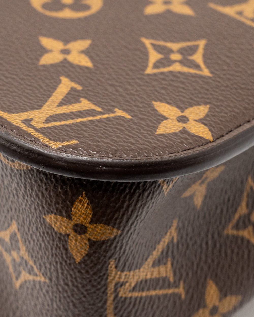 AAA Replica Louis Vuitton LV PASSY MONOGRAM CANVAS BLACK/GOLD HARDWARE