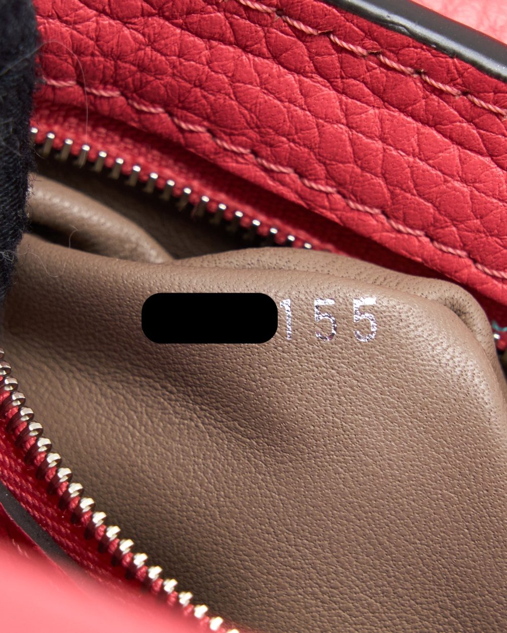 AAA Replica Louis Vuitton LV CAPUCINES BB TAURILLON PINK SHW