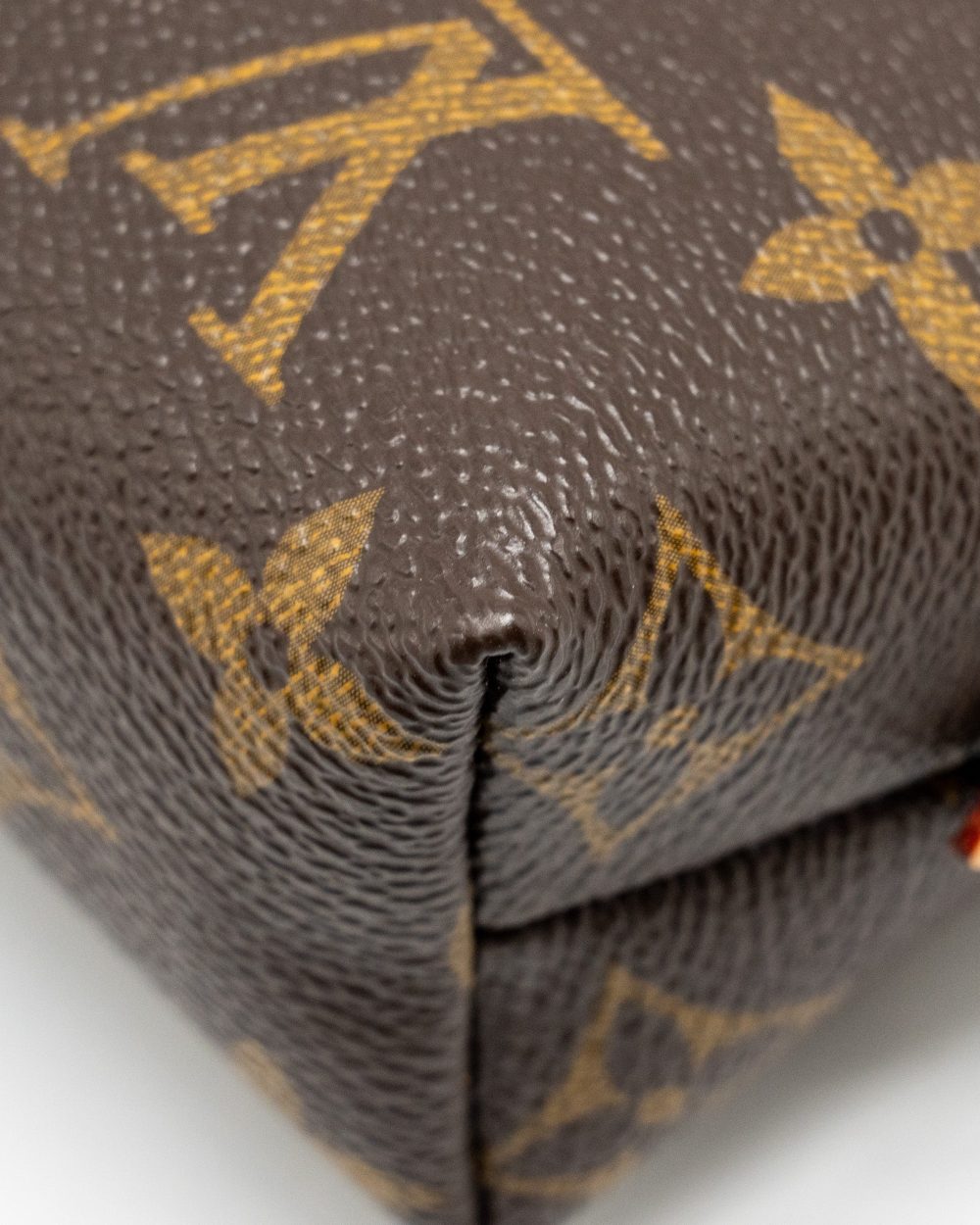 AAA Replica Louis Vuitton LV COSMETIC POUCH MONOGRAM CANVAS GHW