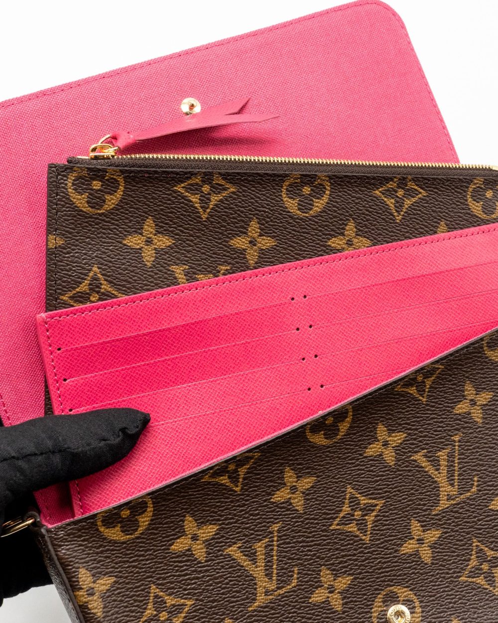 AAA Replica Louis Vuitton LV POCHETTE FELICIE LIMITED EDITION VIVIENNE MASCOT ON HOLLYWOOD DRIVE MONOGRAM CANVAS GHW