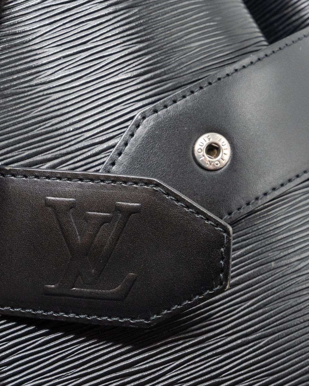AAA Replica Louis Vuitton LV VINTAGE SAC SEAU BUCKET CROSSBODY BADGE EPI BLACK SHW