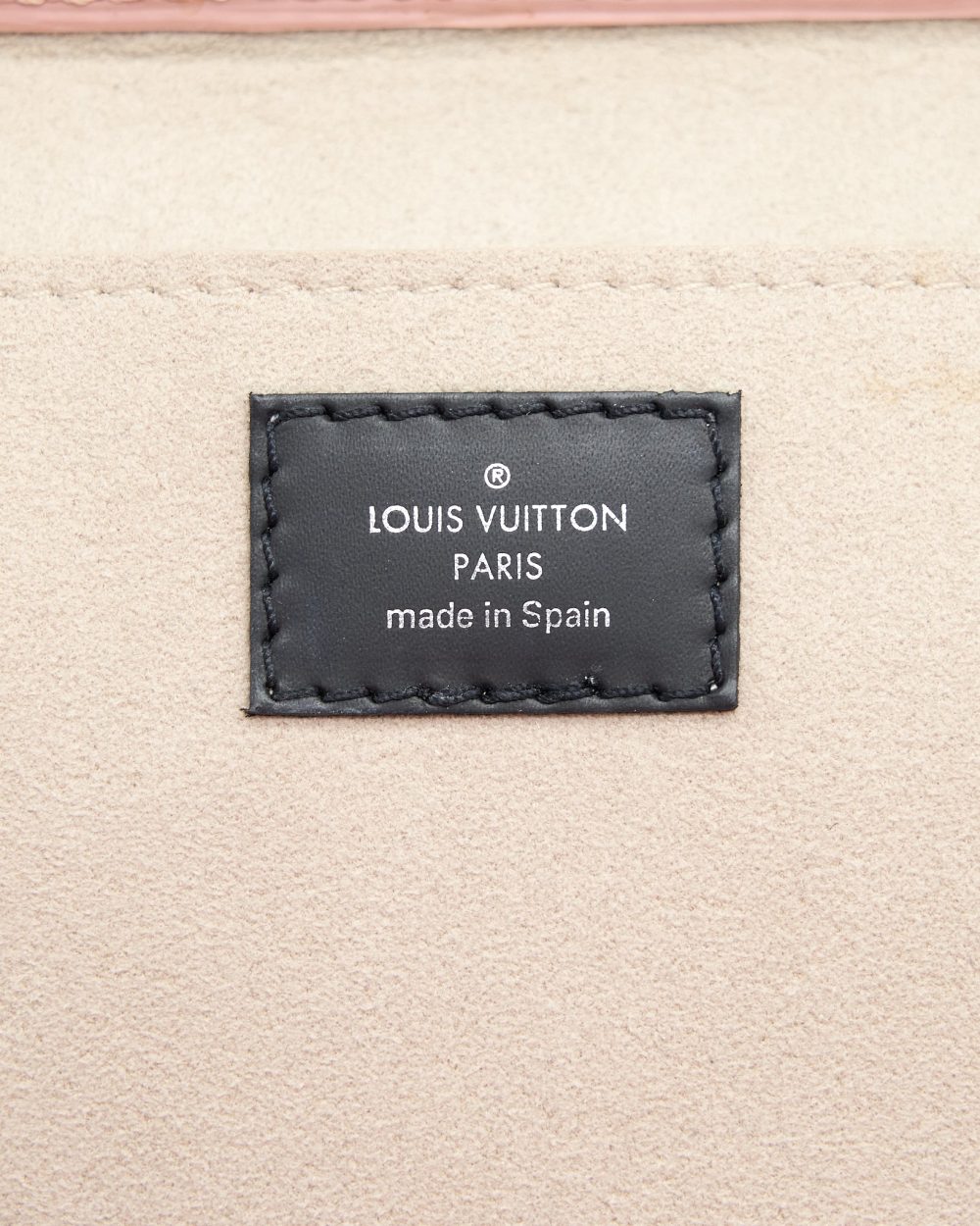 AAA Replica Louis Vuitton LV PETIT SAC PLAT EPI LIGHT PINK/BLACK SHW