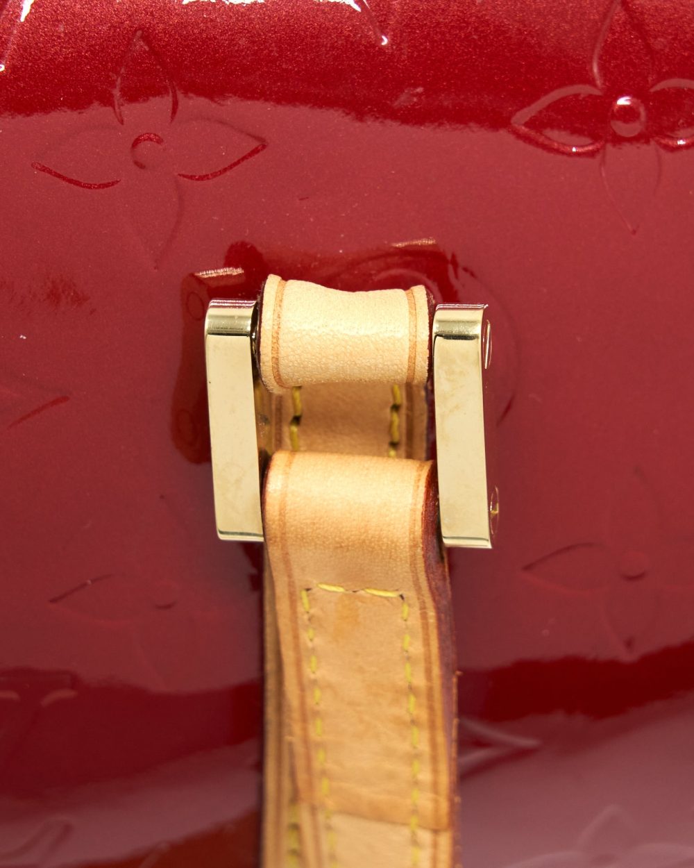 AAA Replica Louis Vuitton LV VINTAGE VERNIS PAPILLON BAG RED