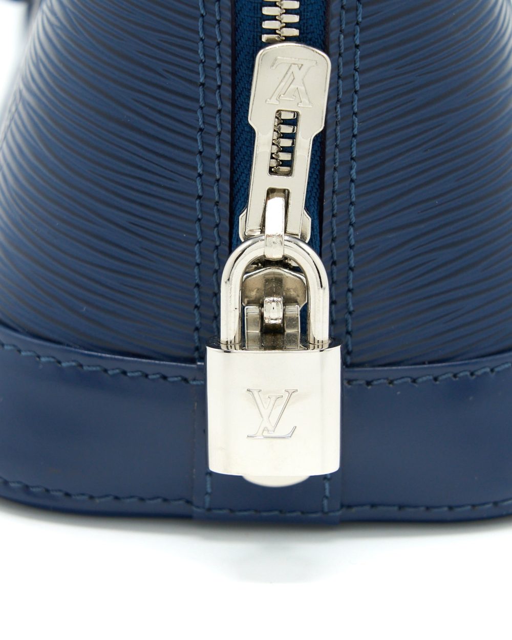AAA Replica Louis Vuitton LV ALMA BB EPI INDIGO BLUE SHW