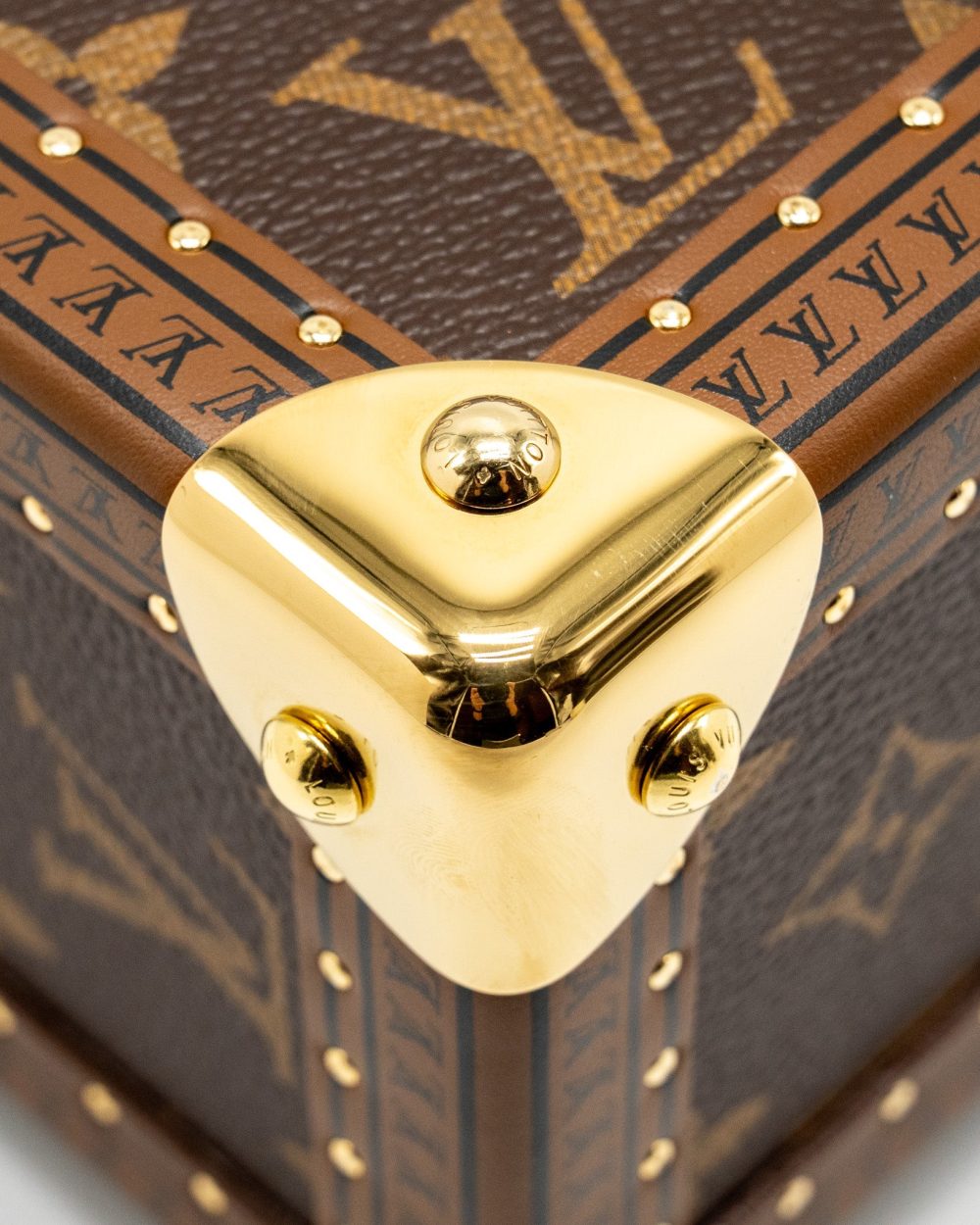 AAA Replica Louis Vuitton LV CAMERA BOX TRUNK MONOGRAM CANVAS/LEATHER GHW