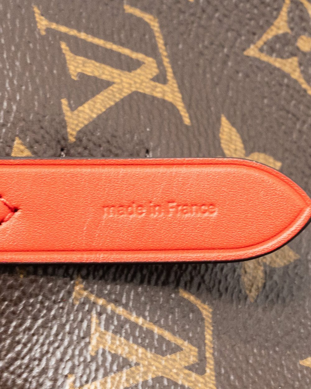AAA Replica Louis Vuitton LV NEONOE MONOGRAM CANVAS / RED GHW