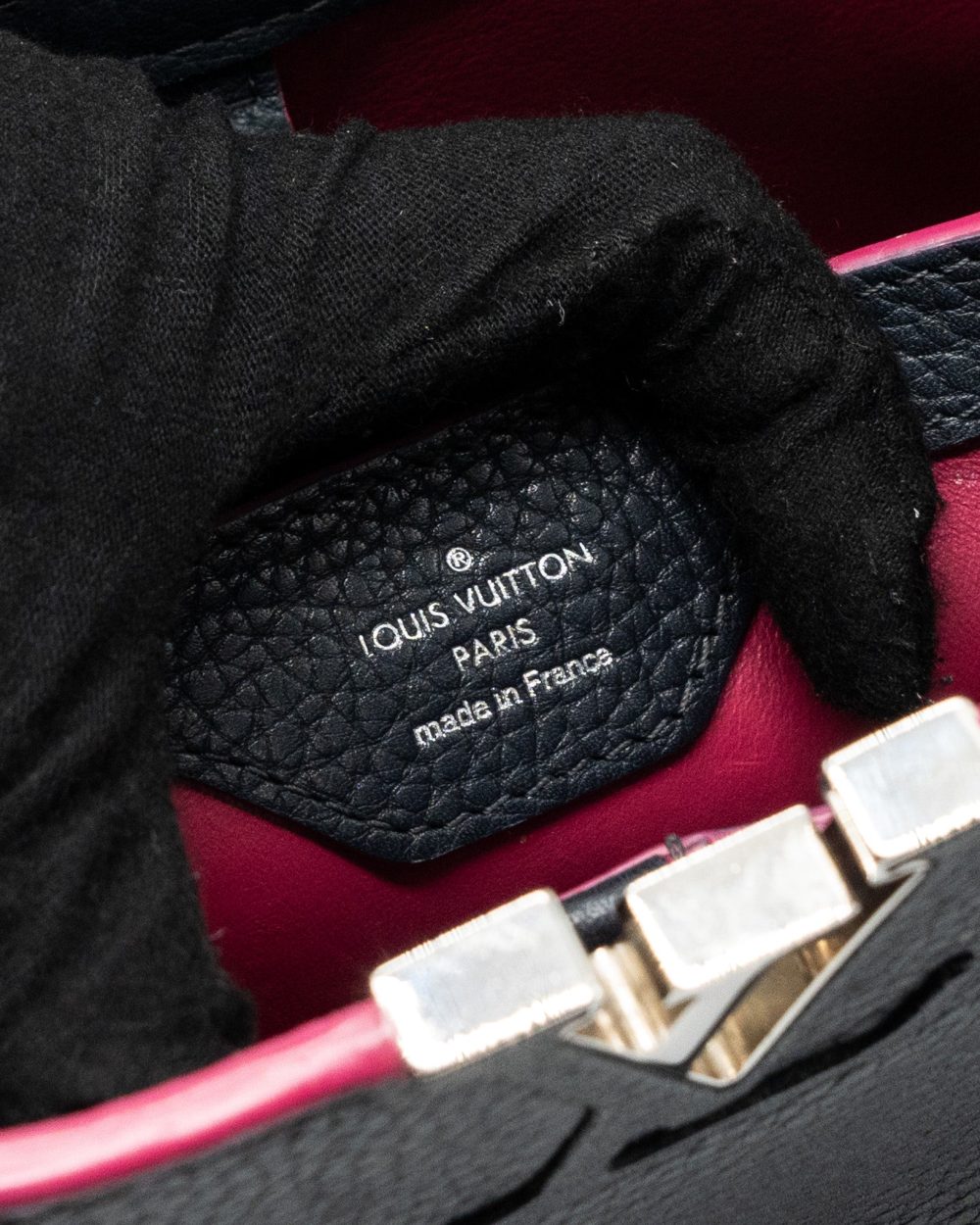 AAA Replica Louis Vuitton LV CAPUCINES BB TAURILLON NAVY SHW