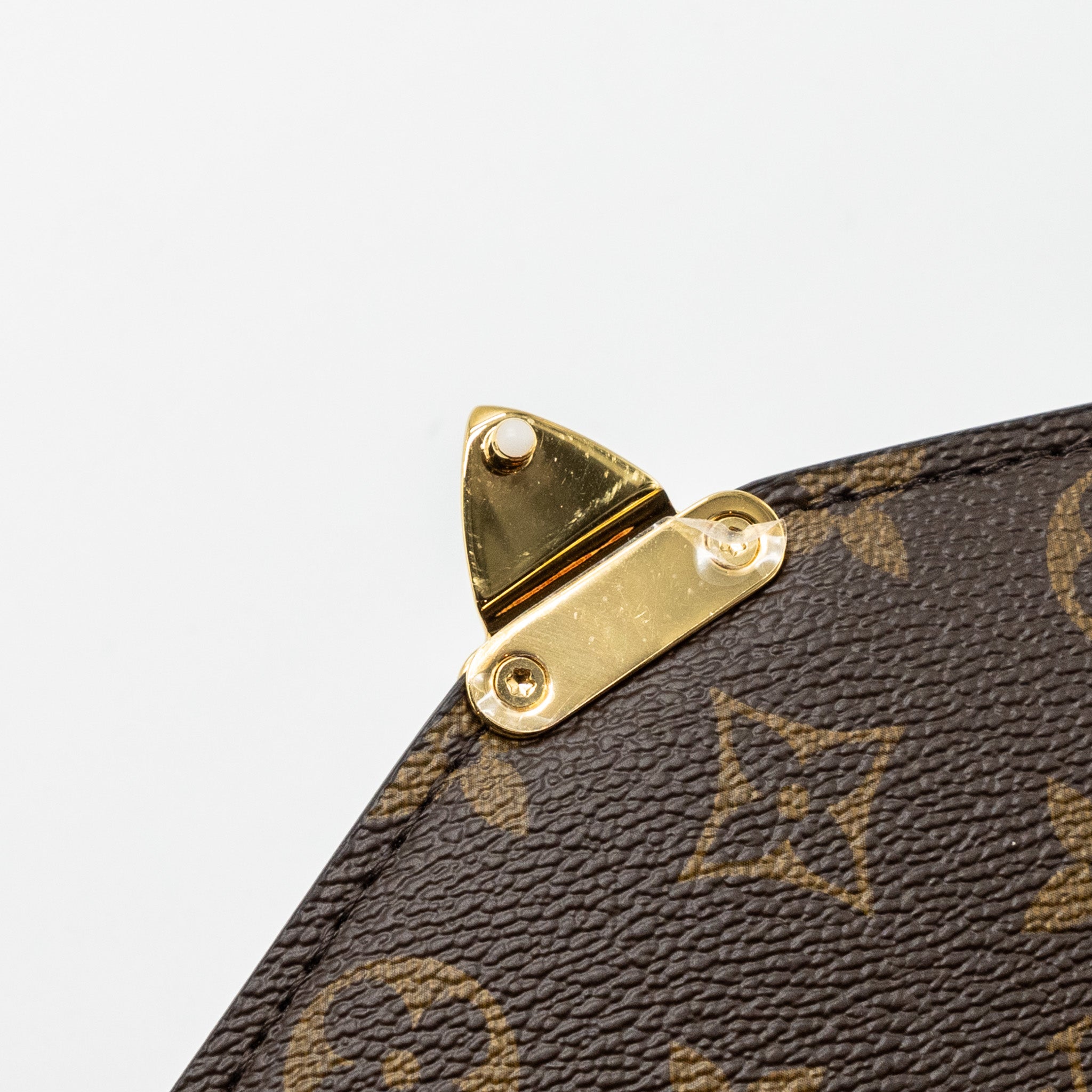 AAA Replica Louis Vuitton LV POCHETTE MÉTIS MONOGRAM CANVAS GHW