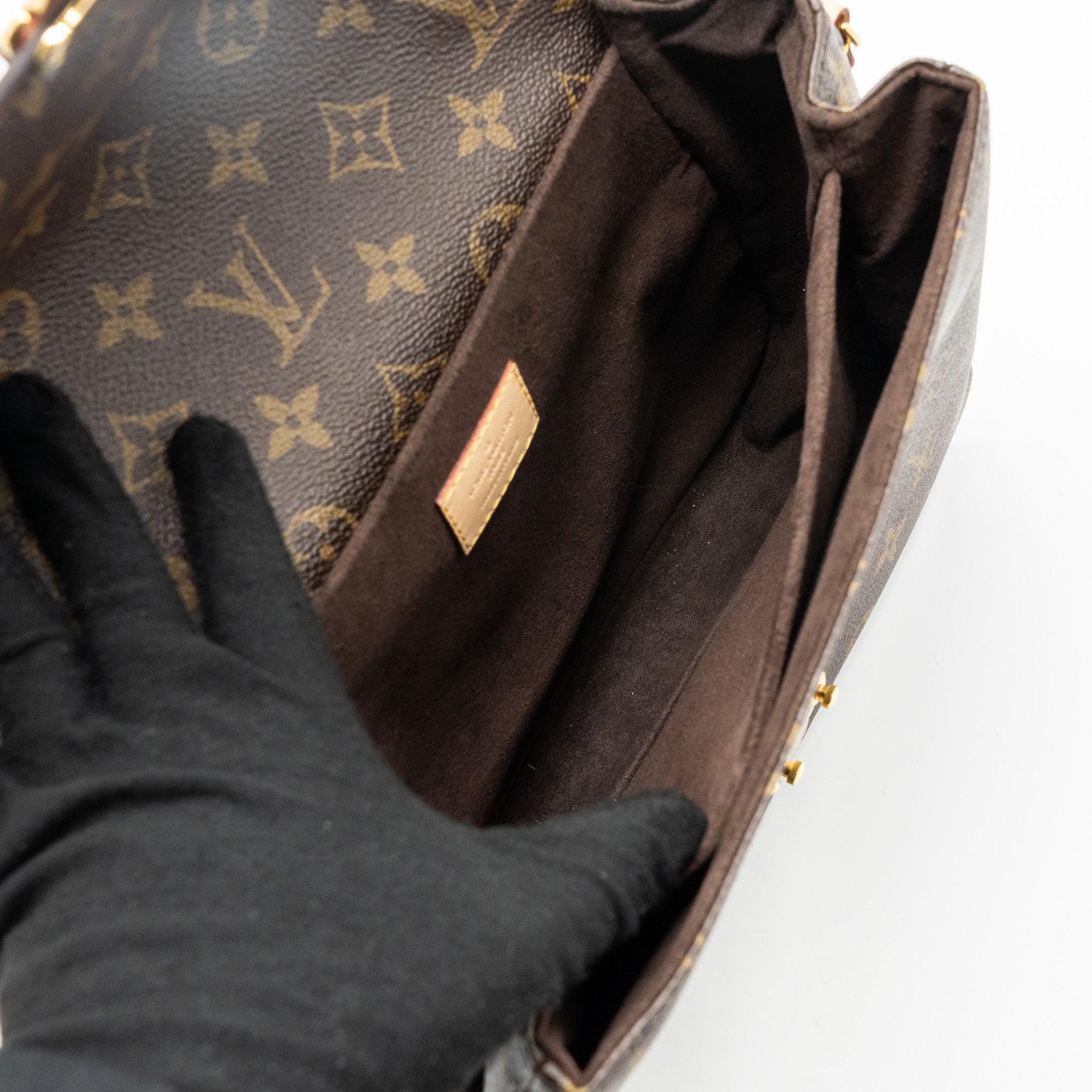 AAA Replica Louis Vuitton LV POCHETTE MÉTIS MONOGRAM CANVAS GHW