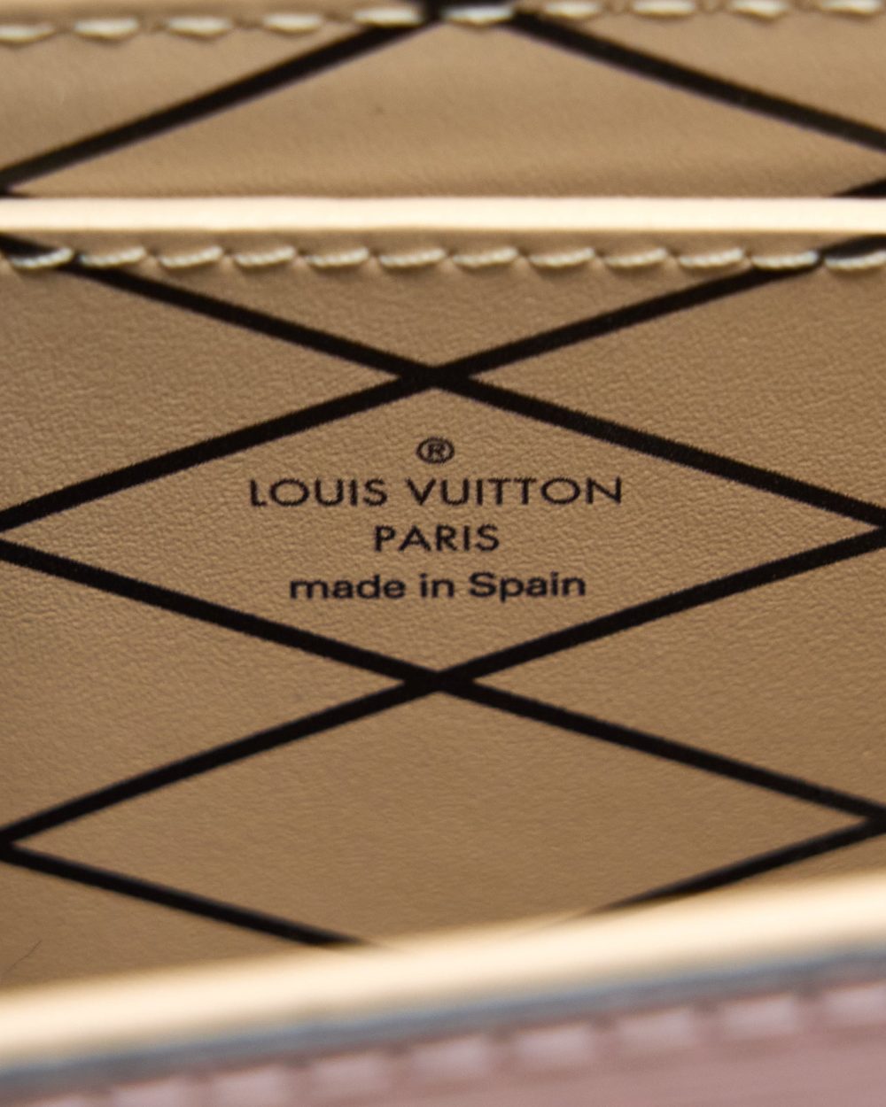 AAA Replica Louis Vuitton LV VERTICAL TRUNK POCHETTE EPI PINK GHW