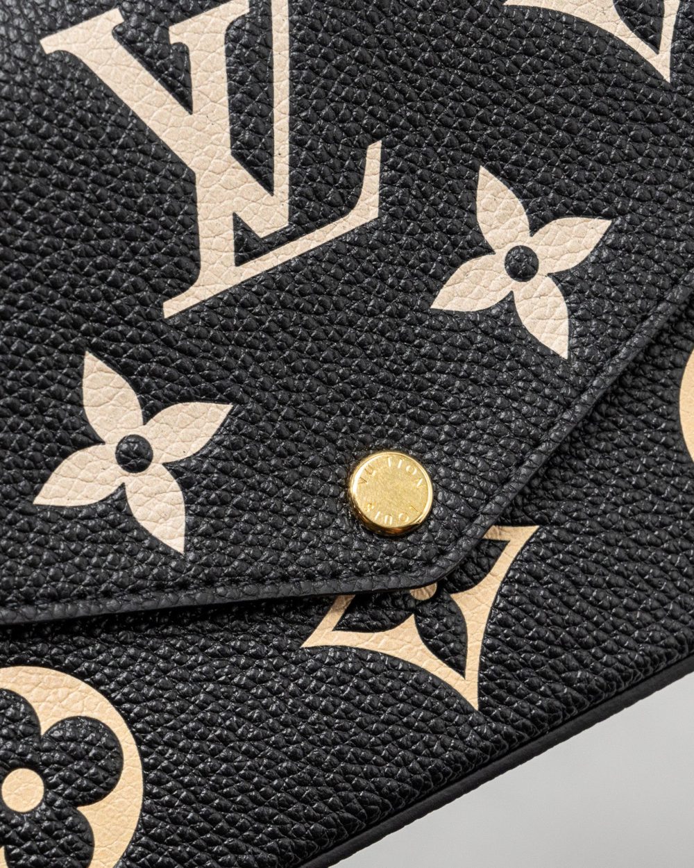 AAA Replica Louis Vuitton LV FELICIE POCHETTE MONOGRAM EMPREINTE LEATHER BLACK/BEIGE GHW