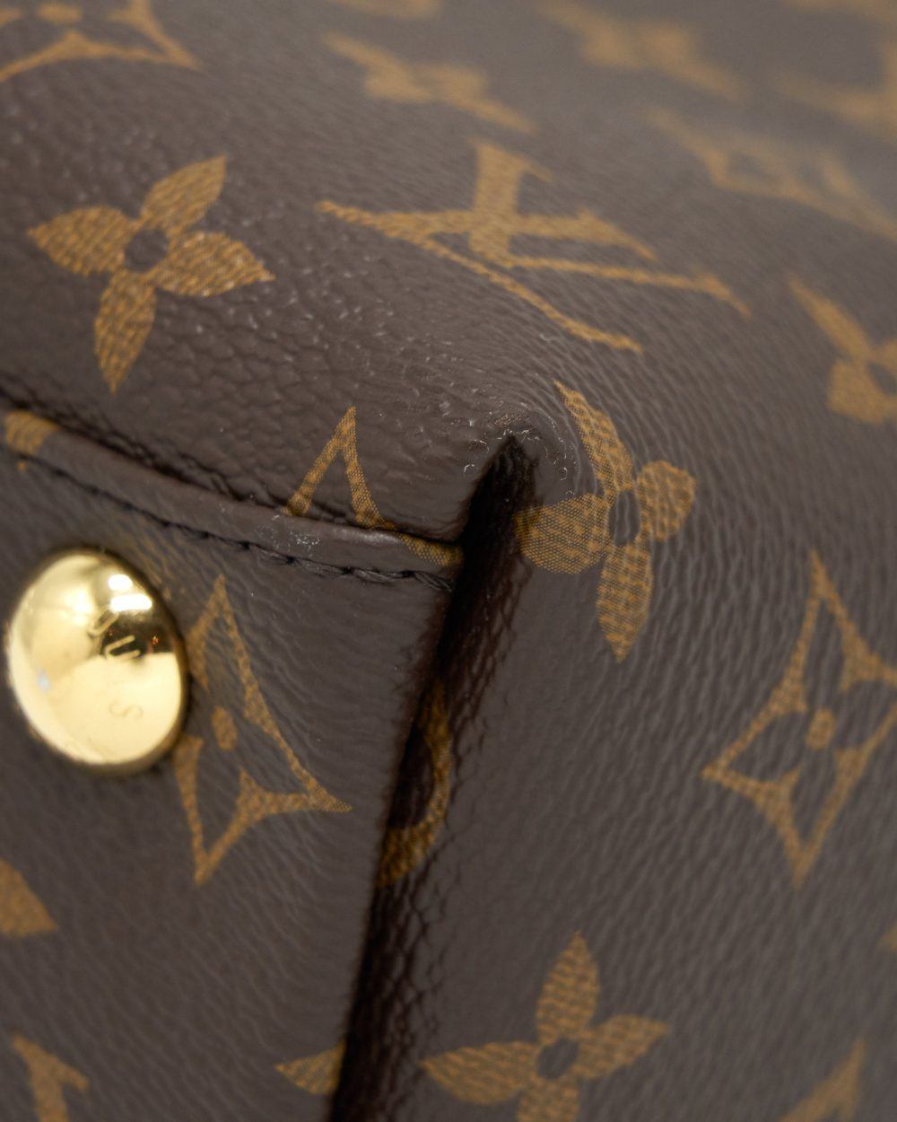 AAA Replica Louis Vuitton LV V TOTE BAG MEDIUM BLACK GHW