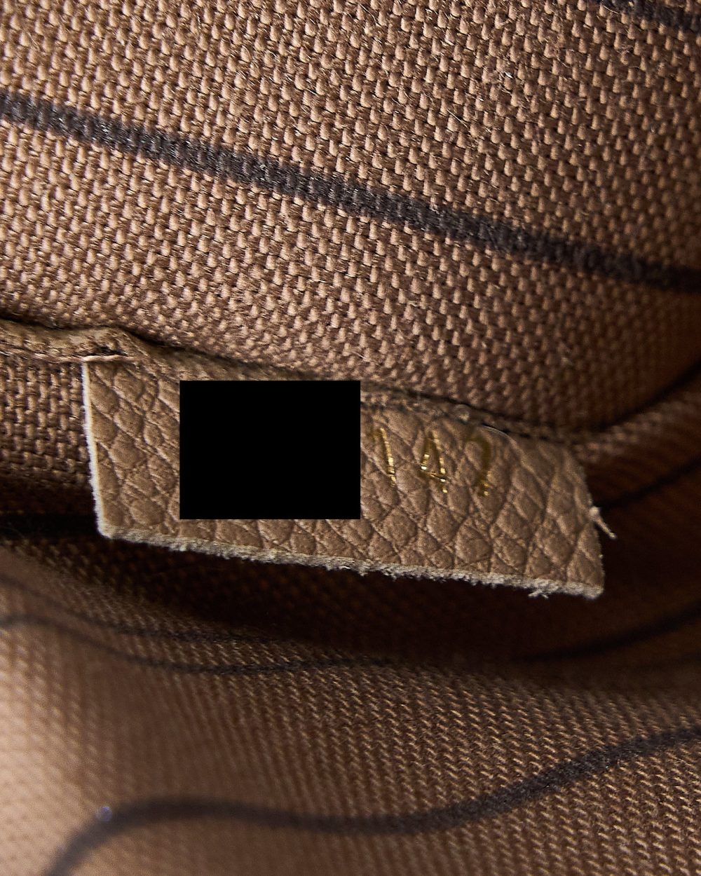 AAA Replica Louis Vuitton LV MONTAIGNE MM MONOGRAM EMPREINTE DARK BEIGE GHW